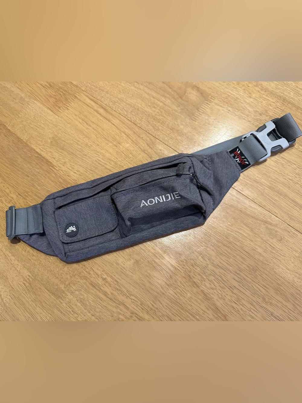 Aonijie Gray Sports 4-Pocket Adjustable Fanny Pack